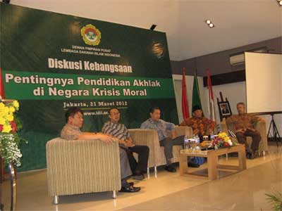 diskusi kebangsaan pentingnya pendidikan akhlak