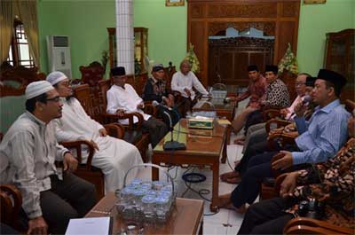 kunjungan peneliti uin ke walibarokah