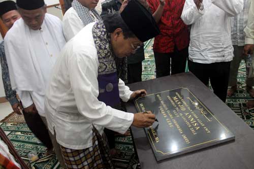 peresmian masjid An nisa pd gede oleh mui