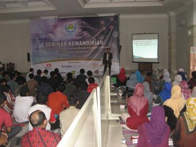 seminar kemandirian generasi muda ldii