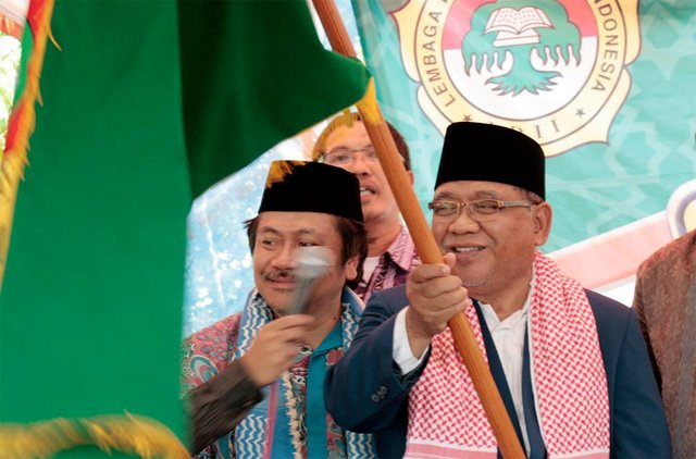 ketum-ldii-lepas-ojek-kurba