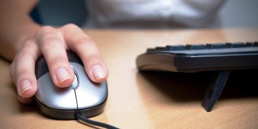 2215407Pengguna-Internet780x390