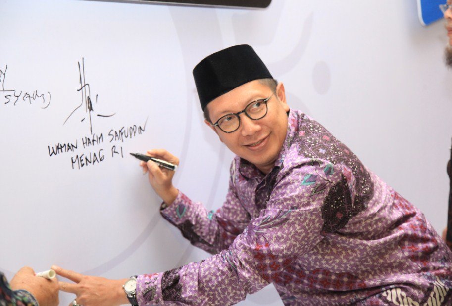 menag ri tanda tangan munas