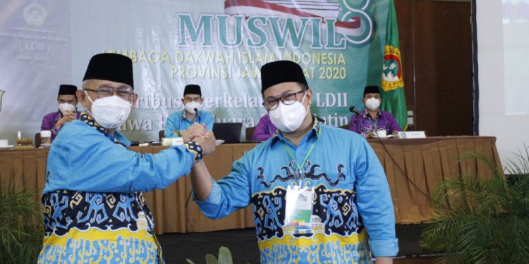 Ketua Umum DPP LDII Chriswanto Santoso (kiri) dan Ketua DPW LDII Jabar Dicky Harun (Kanan). Dok. KIM DPP LDII Jabar