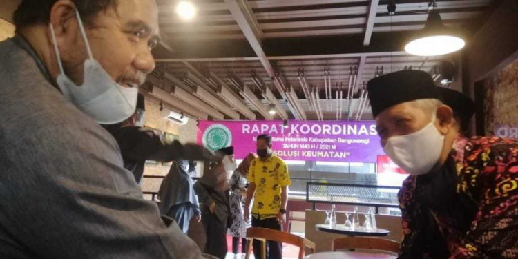 Rakor MUI Banyuwangi yang dihadiri DPD LDII Banyuwangi, Bupati Ipuk meminta kontribusi lanjutan MUI. Foto: Kiriman Daerah.