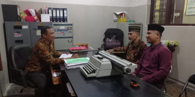 LDII Sampang Silaturrahim ke Bakesbangpol. Foto: Kiriman Daerah.