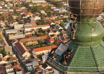 Menitip Asa di Pucuk Menara Asmaul Husna