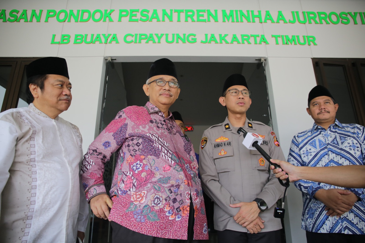 Bantuan Sembako Kapolri