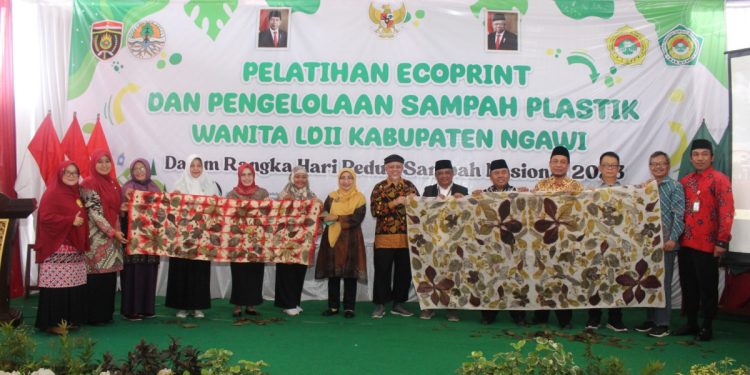 Kolaborasi antara LDII dengan Omah Fatma terjalin sejak tahun 2021 lalu. Pada peringatan Hari Menanam Pohon Nasional (HPSN) 2021, LDII menggandeng Omah Fatma untuk membangun laboratorium tanaman ecoprint di Bumi Perkemahan Dewa Ruci, Pantai Selatan, Yogyakarta. Foto: LINES.