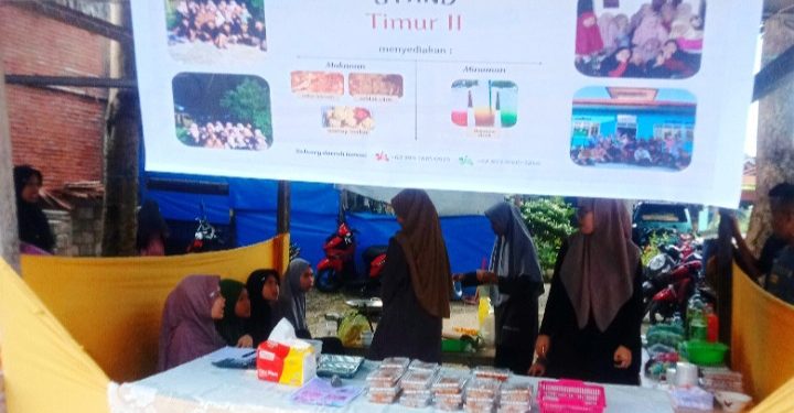 PC LDII Kecamatan Lamasi menghelat “Bazaar Remaja Masjid”, di halaman Masjid Nurussalam, Wiwitan Timur, Lamasi, Sulawesi Selatan. Foto: LINES.