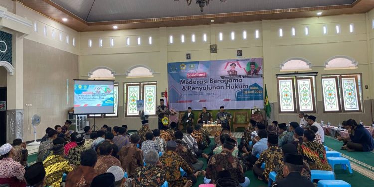 DPD LDII Banjarnegara bekerja sama dengan Kejaksaan Negeri dan Kemenag Banjarnegara menghelat “Penyuluhan Hukum dan Moderasi Beragama”. Foto: LINES.