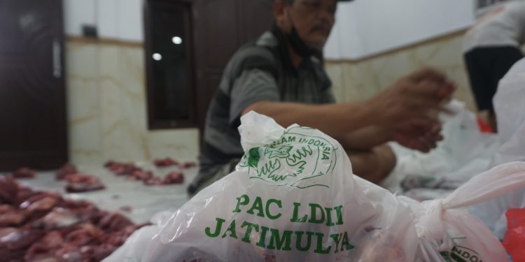 PAC LDII Jatimulya, Bekasi, Jawa Barat mendata jumlah hewan kurban milik warga LDII Jatimulya meningkat 40 persen. Foto: LINES.