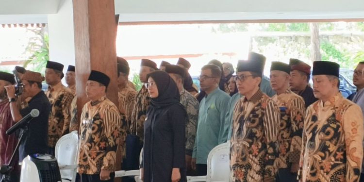 Ketua DPD LDII Kabupaten Banyuwangi KH Astro Junaedi dilantik sebagai anggota Dewan Penasihat ICMI