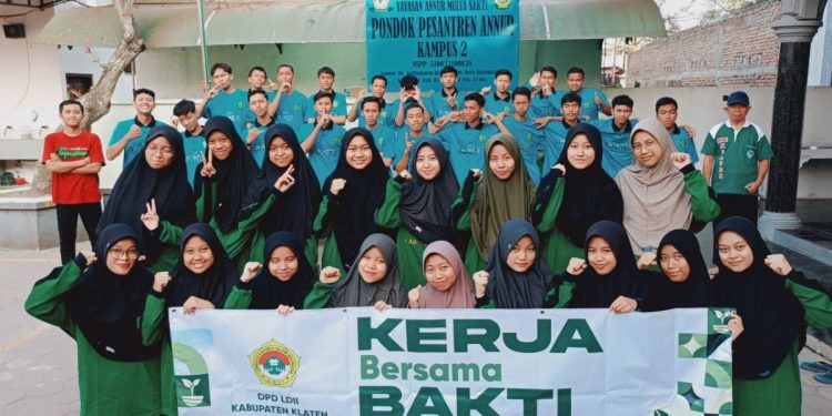 Kerja bakti LDII Klaten