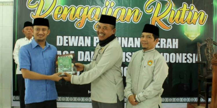 Hadiri Pengajian LDII, Wali Kota Palangkaraya Serahkan Mobil Operasional