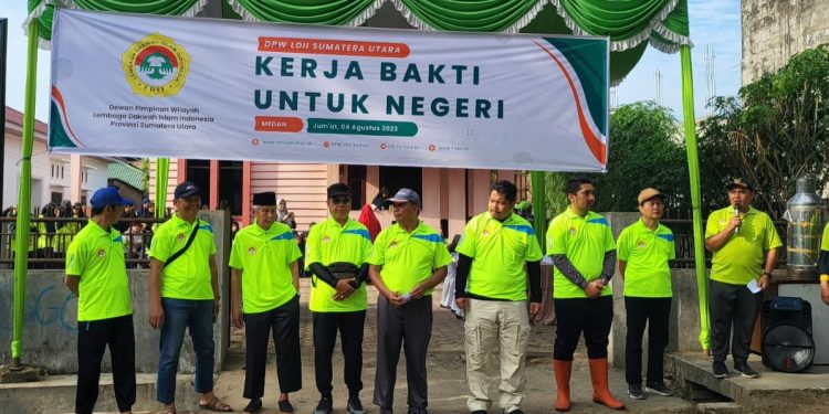 DPW LDII SUmatera Utara kerja Bakti