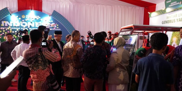 DPP LDII menggelar workshop “Pengenalan Internet of Things (IoT) Berbasis Micro Controller pada Mobil Listrik", di area Expo Rakernas LDII 2023. Foto: LINES.