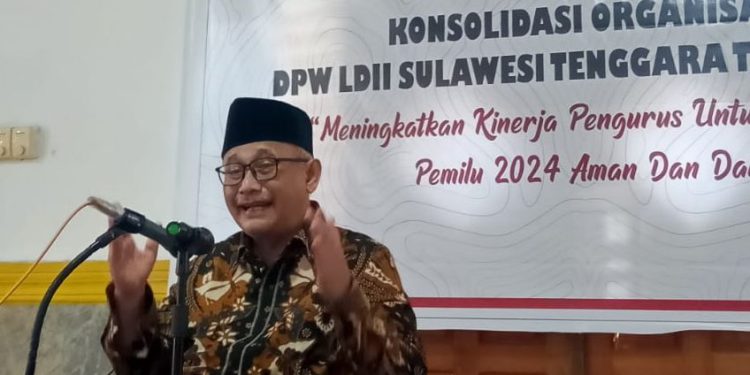 Ketua Umum DPP LDII KH Chriswanto Santoso mengajak rakyat Indonesia menapaki tahapan Pemilu dengan rasional dan dewasa. foto: LINES.