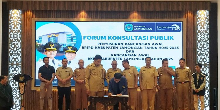 DPD LDII Lamongan menghadiri Forum Komunikasi Publik Penyusunan Rancangan Awal Rencana Pembangunan Jangka Panjang Daerah (RPJPD) Kabupaten Lamongan Tahun 2025-2045. Foto: LINES.
