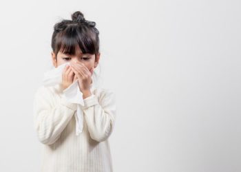 Jangan Remehkan Batuk, Sesak, Pilek pada Anak? Pneumonia Mycoplasma Bisa Jadi Penyebabnya