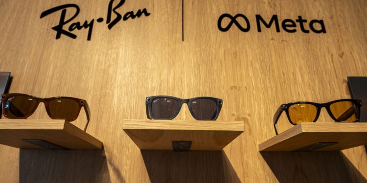 smart glasses