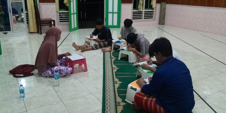 Memanfaatkan libur sekolah, PAC LDII Guntung, Kota Bontang melaksanakan asrama pengajian. Foto: LINES.