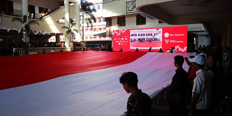 Kemeriahan perayaan Hari Ulang Tahun (HUT) Kemerdekaan RI di Pondok Pesantren (Ponpes) Wali Barokah, Kota Kediri, Jawa Timur. Foto: LINES.