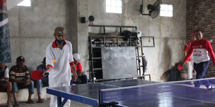 PC LDII Ciputat mengadakan kejuaran tenis meja kategori tunggal dan ganda, untuk memeriahkan HUT ke-79 RI, pada Sabtu (17/8). Foto: LINES.
