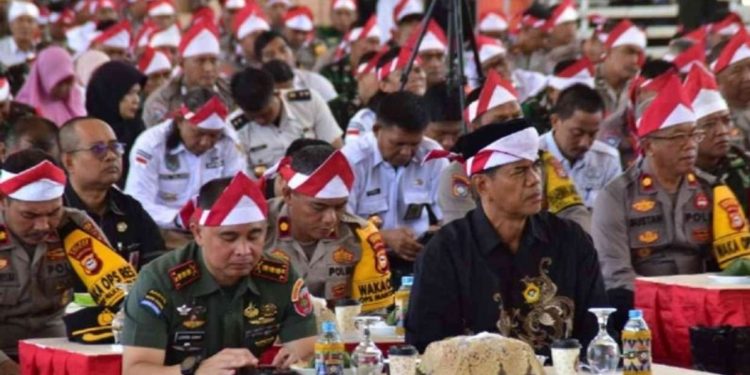 Polda Sulawesi Selatan menggelar acara bertajuk "Cooling System" di Tribun Lapangan Karebosi, Makassar. Foto: LINES.