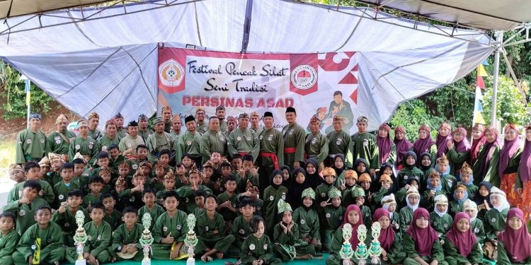 Persinas ASAD Kabupaten Bogor mengadakan lomba seni beladiri Persinas ASAD Tepak 3 yang diadakan di Desa Pasir Angin, Cileungsi, Bogor. Foto: LINES.