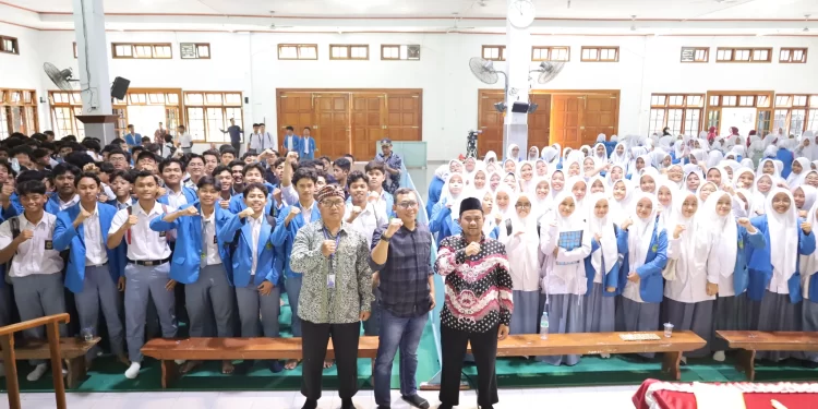 Ludhy Cahyana Komunikasi, Informasi, dan Media LDII