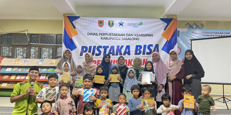 18 murid TPA Al-Manshurin yang berada di bawah naungan DPD LDII Tabalong mengadakan kunjungan edukasi ke Perpustakaan Daerah Kabupaten Tabalong, Kalimantan Tengah pada Kamis (14/11). Foto: LINES