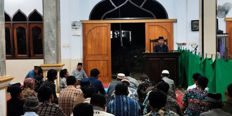 DPD LDII Kabupaten Merangin menghelat pengajian akbar yang diadakan di Masjid Baitul Makmur Kecamatan Bangko, Kabupaten Merangin, Jambi. Foto: LINES.