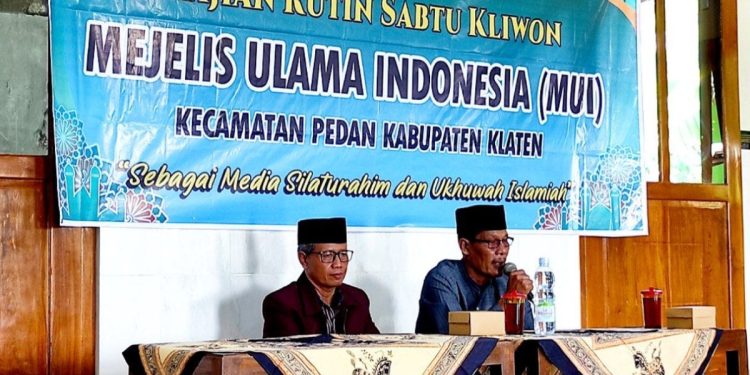 Pengajian Majelis Ulama Indonesia (MUI) Kecamatan Pedan yang berlangsung di Masjid Nurul Huda, Troketon, Pedan, Klaten, Jawa Tengah, pada Sabtu, (9/11). Foto: LINES