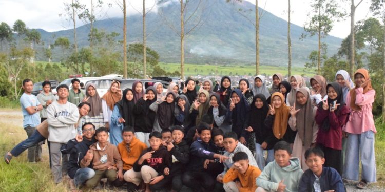 PC LDII Kayu Aro menghelat “Pengajian Akhir Tahun 2024”, di Masjid Baitul Hikmah, Kerinci, Jambi. Foto: LINES