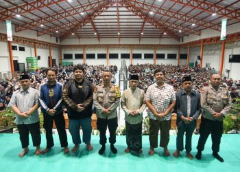 Ribuan Generasi Muda dan Santri Ponpes Al Ubaidah Ramaikan Ngaji Akhir Tahun