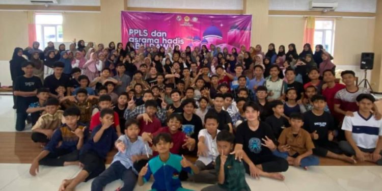 DPD LDII Kabupaten Kudus bekerja sama dengan Penggerak Pembina Generus (PPG) menyelenggarakan pesantren kilat bertajuk "Pondok Pesantren Liburan Sekolah (PPLS) dan Asrama Hadits Sunan Abu Dawud”. Foto: LINES.