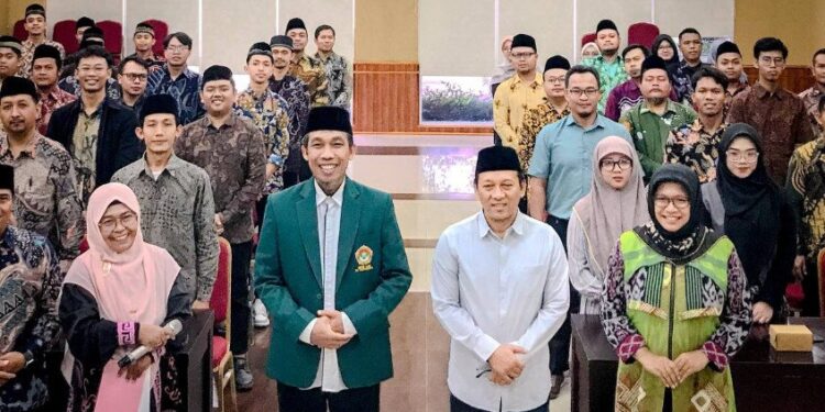DPW LDII DIY bekerja sama dengan anggota Dewan Perwakilan Daerah (DPD) RI menggelar pelatihan Master of Ceremony (MC) untuk generasi muda, Minggu, 1 Juni 2025. Foto: LINES