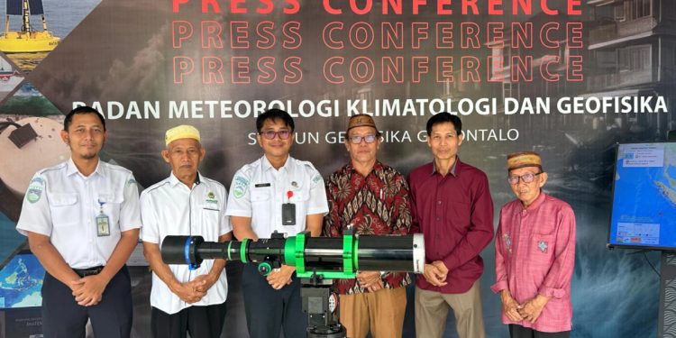 Tim Rukyatul Hilal DPW LDII Provinsi Gorontalo audiensi dengan Kantor Wilayah Kementerian Agama (Kemenag) dan Badan Meteorologi, Klimatologi, dan Geofisika (BMKG) Provinsi Gorontalo. Foto: LINES