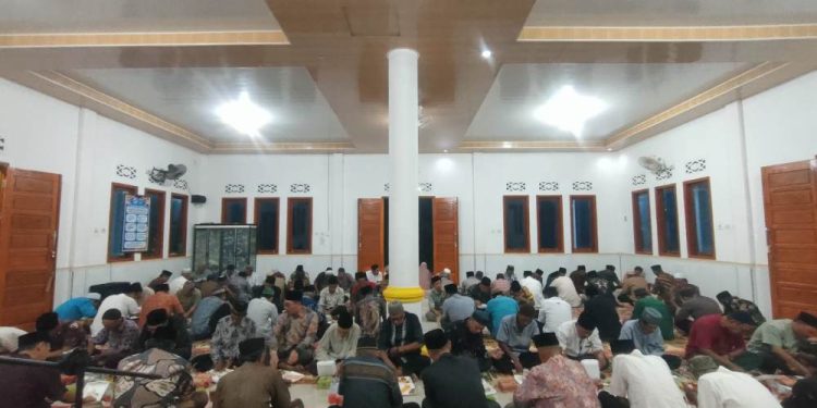 PAC LDII Kenagarian Sialang Gaung menggelar acara buka puasa bersama pada Sabtu (15/3).  Foto: LINES.