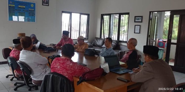 Forum Kerukunan Umat Beragama (FKUB) Kota Cimahi menggelar Rapat Koordinasi (Rakor) menjelang Hari Raya Idul Fitri yang juga dihadiri LDII dan ormas lainnya. Foto: LINES.