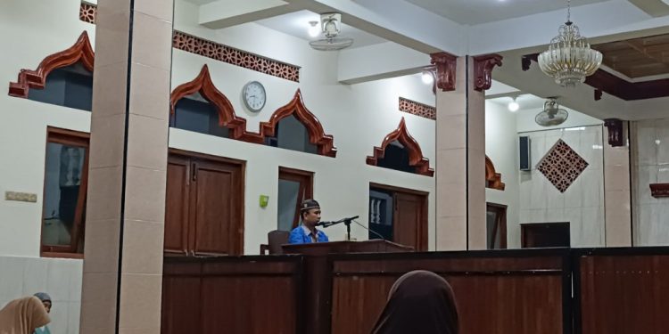 LDII Pendowoharjo memanfaatkan momentum Ramadan 1446 Hijriah dengan menggelar pengajian intensif membahas Kitab Thoharoh. Foto: LINES