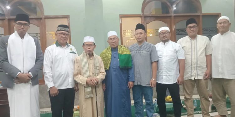 Pengurus Majelis Ulama Indonesia (MUI) Pondok Melati, Kota Bekasi, melaksanakan Safari Ramadan. Foto: LINES