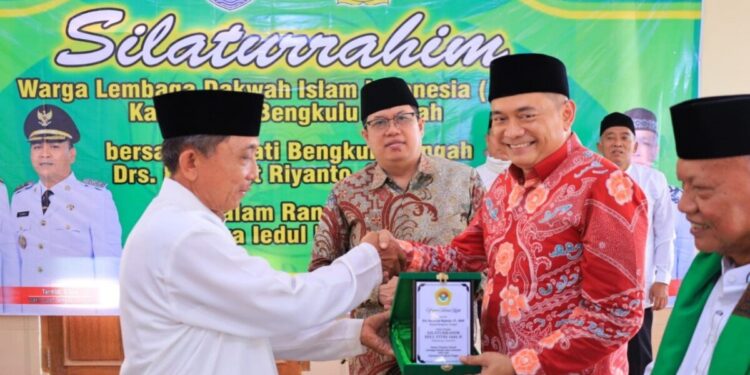 DPD LDII Bengkulu Tengah menghelat “Silaturahim Idul Fitri 1446 H”, bersama Bupati Bengkulu Tengah, Rachmat Riyanto. Foto: LINES.