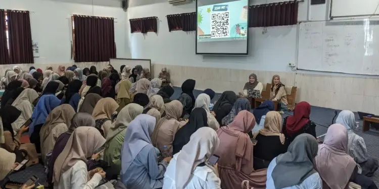 Ratusan remaja LDII Kota Bandung mengikuti kegiatan Pengajian Remaja yang digelar pada Minggu (27/4), bertempat di Gedung Serbaguna Sabiilul Muttaqiin, Buah Batu, Kota Bandung. Foto: LINES