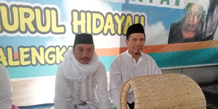 Ketua DPD LDII Kabupaten Majalengka, Atje Kusnadi menghadiri acara Sholawat Qubro VIII. Foto: LINES.