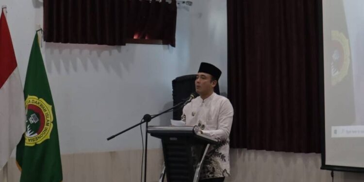 Wakil Wali Kota Bandung H. Erwin saat membuka seminar edukasi kesehatan LDII Kota Bandung. Foto: LINES.