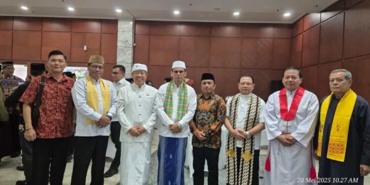Pemerintah Kota Administrasi Jakarta Timur menggelar silaturrahim tokoh agama dan tokoh masyarakat di Kantor Wali Kota Jaktim. Foto: LINES.
