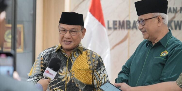 Anggota Komisi V DPR RI, Hanan A. Rozak, saat berkunjung ke kantor DPP LDII. Foto: LINES.