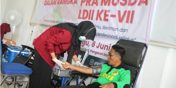 Musyawarah Daerah (Musda) ke-7 LDII Kabupaten Paser, maka pengurus DPD LDII Kabupaten Paser menggelar aksi donor darah. Foto: LINES.